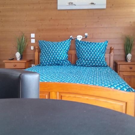 Le Domaine Bed and Breakfast Moustey Buitenkant foto